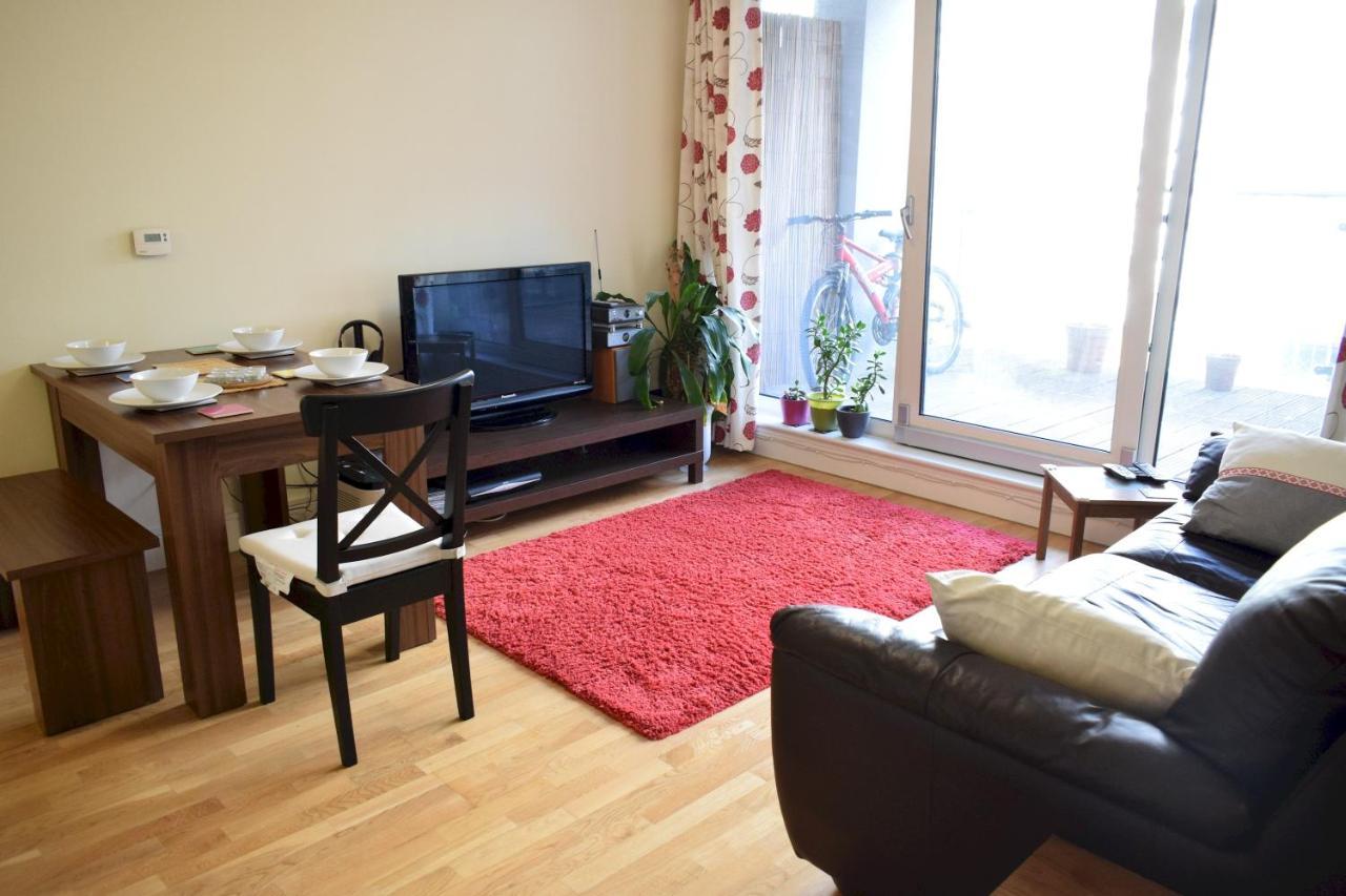 1 Bedroom In Canary Wharf With Balcony Appartement